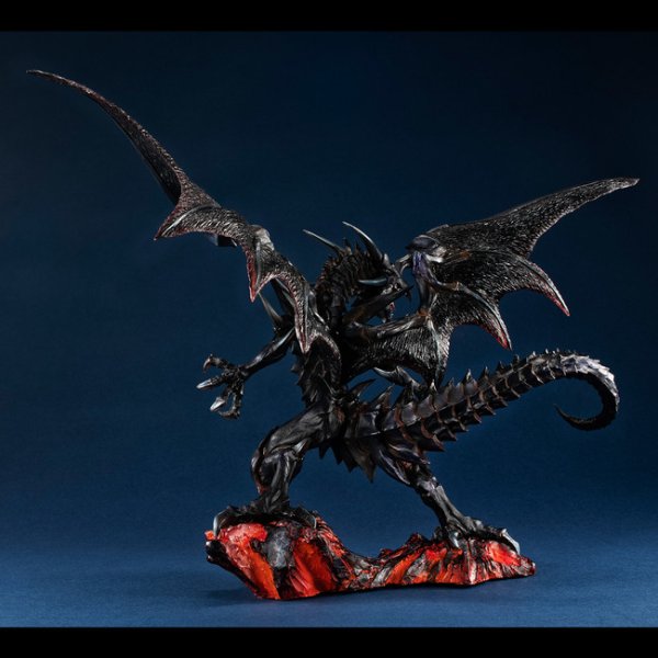 Yu-Gi-Oh! Duel Monsters Figur - Red-Eyes Black Dragon 30 cm by Kenji Ando