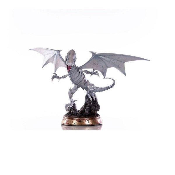 Yu-Gi-Oh! Figur/Statue - Blau&auml;ugiger w. Drache ca. 35 cm - White Edition